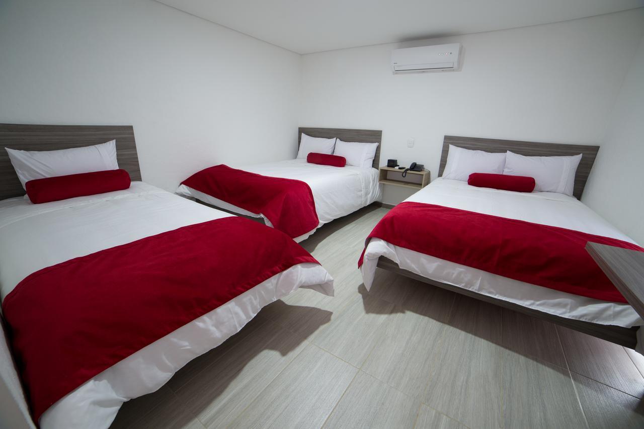 Hotel Med 70 Медельин Экстерьер фото