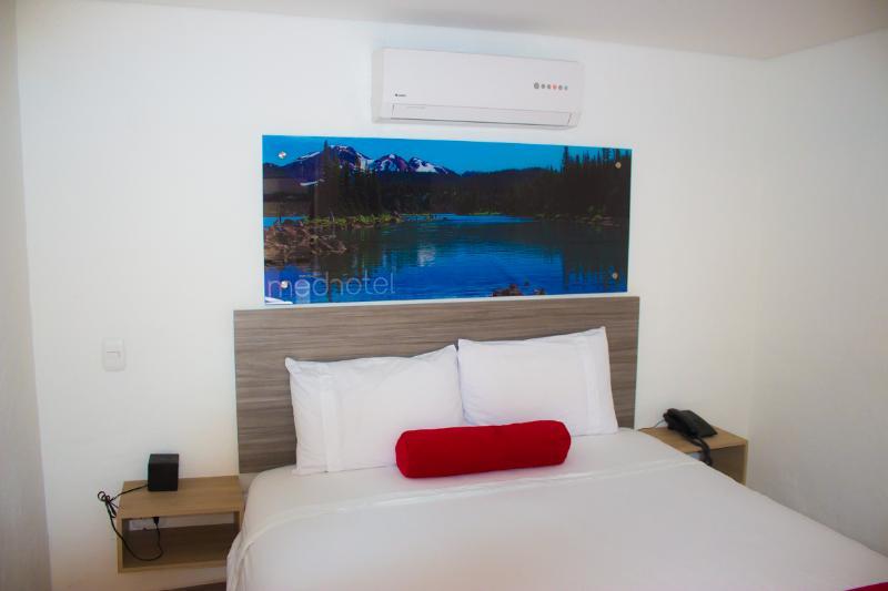 Hotel Med 70 Медельин Экстерьер фото